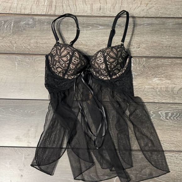 Victoria’s Secret Black Lace and Nude Babydoll 34B - Picture 2 of 7